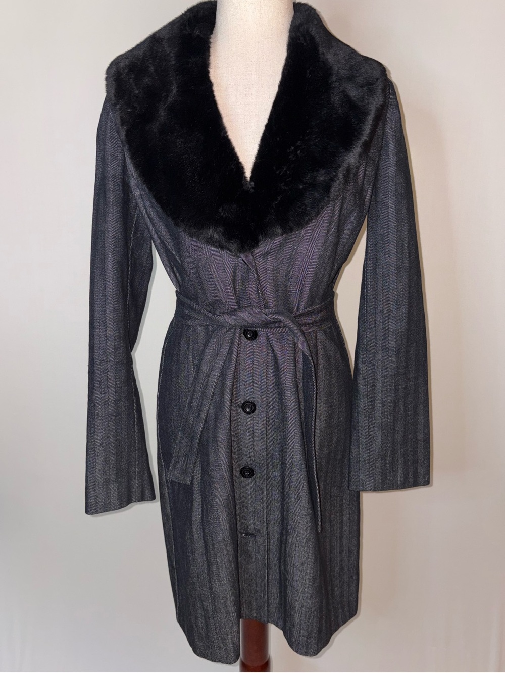 Bisou Bisou Y2K Faux Fur Collar Herringbone Black Denim Belted Jacket Size 8